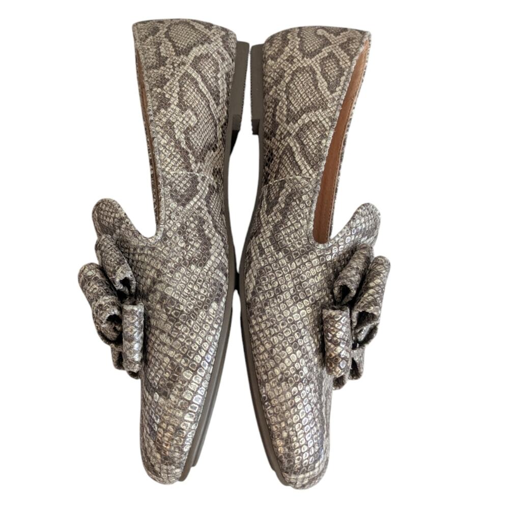 Gentle Souls Kenneth Cole Eugene Snakeskin Bow Loafers 9.5 Gray Leather - Picture 3 of 10